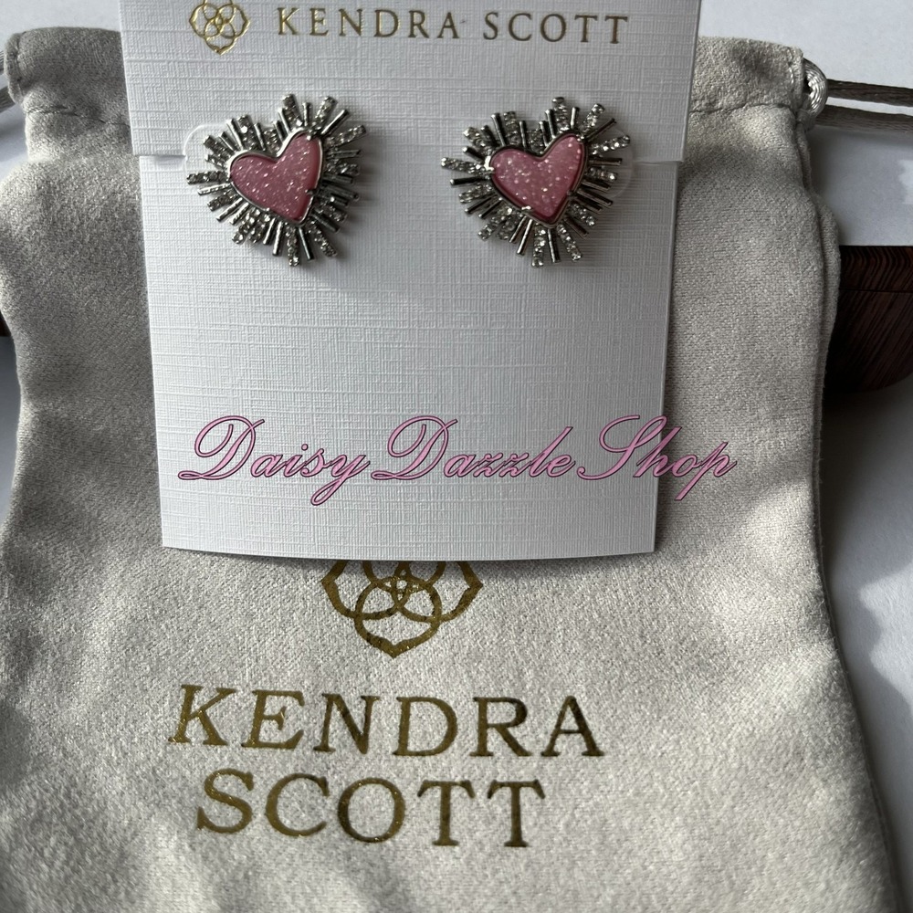 ✨New Kendra Scott x Dolly Parton Ari Heart Earrings Silver Pink Drusy🩷 - Picture 5 of 7
